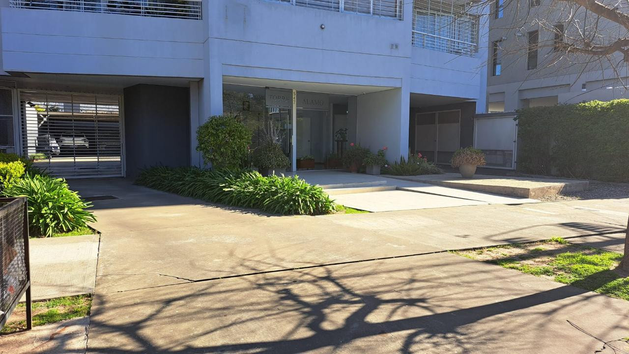 Departamento exclusivo de 2 AMBIENTES  y MEDIO-  en el corazon de MUÑIZ San Miguel